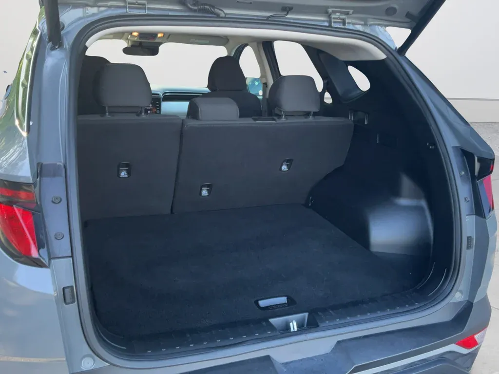 2024 Hyundai Tucson SEL thumbnail 19