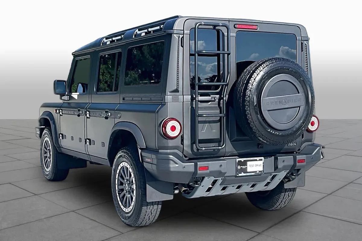 2024 INEOS Grenadier Station Wagon thumbnail 11