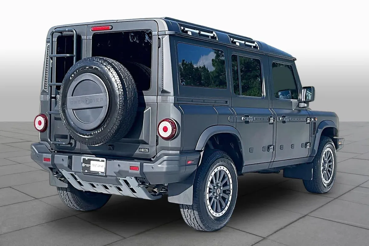 2024 INEOS Grenadier Station Wagon thumbnail 12