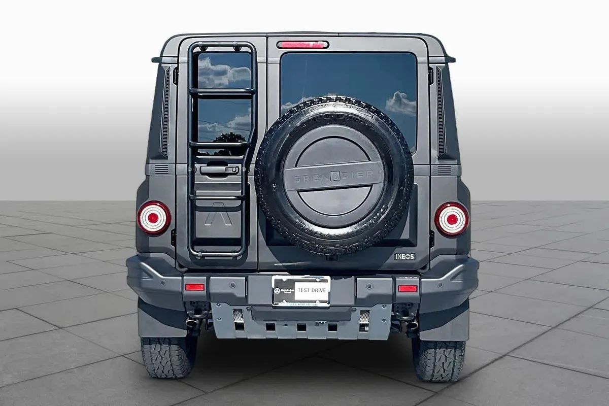 2024 INEOS Grenadier Station Wagon thumbnail 5