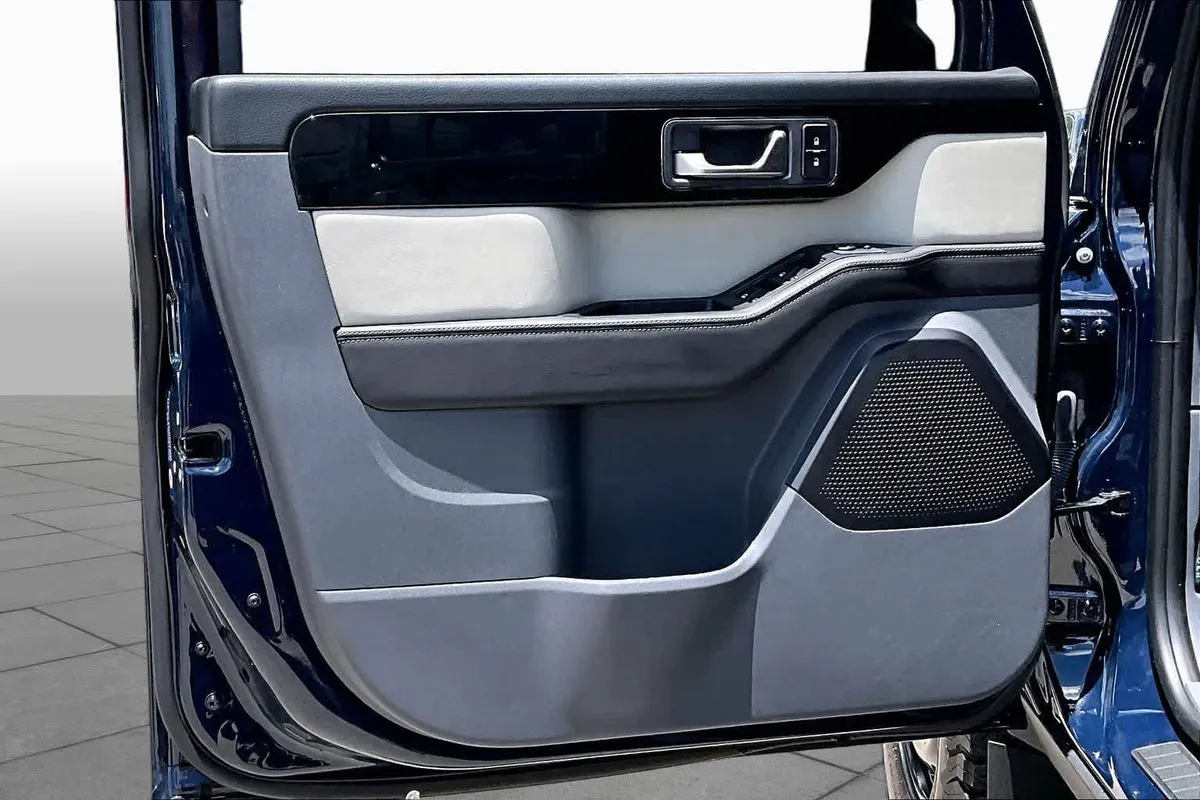 2024 INEOS Grenadier Station Wagon thumbnail 26