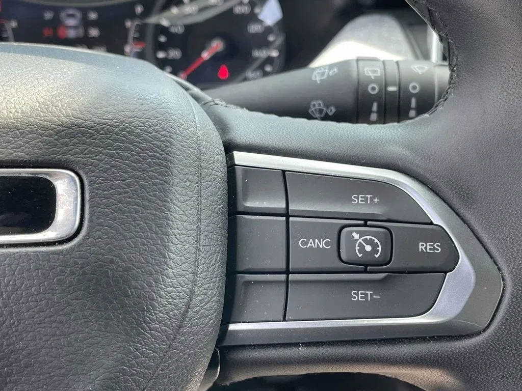 2024 Jeep Compass Latitude thumbnail 20