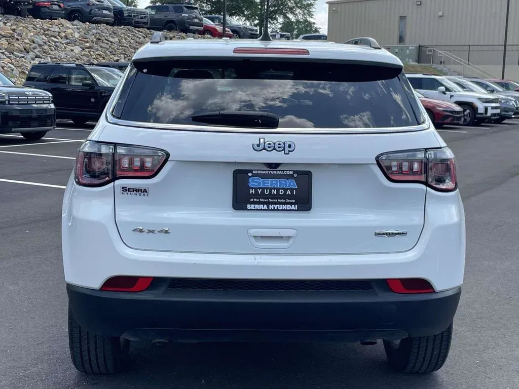 2024 Jeep Compass Latitude thumbnail 4