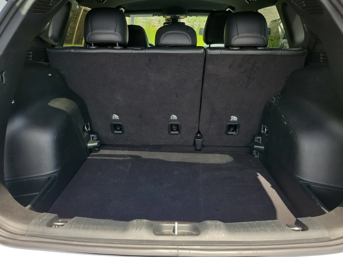 2024 Jeep Compass Latitude thumbnail 10