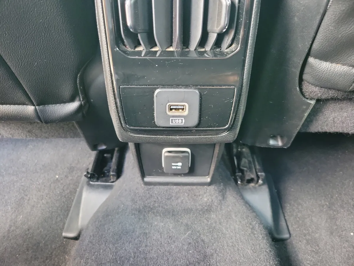 2024 Jeep Compass Latitude thumbnail 8
