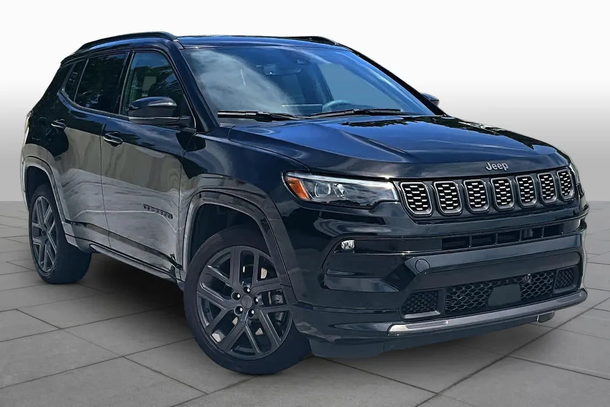 2024 Jeep Compass Limited thumbnail 3