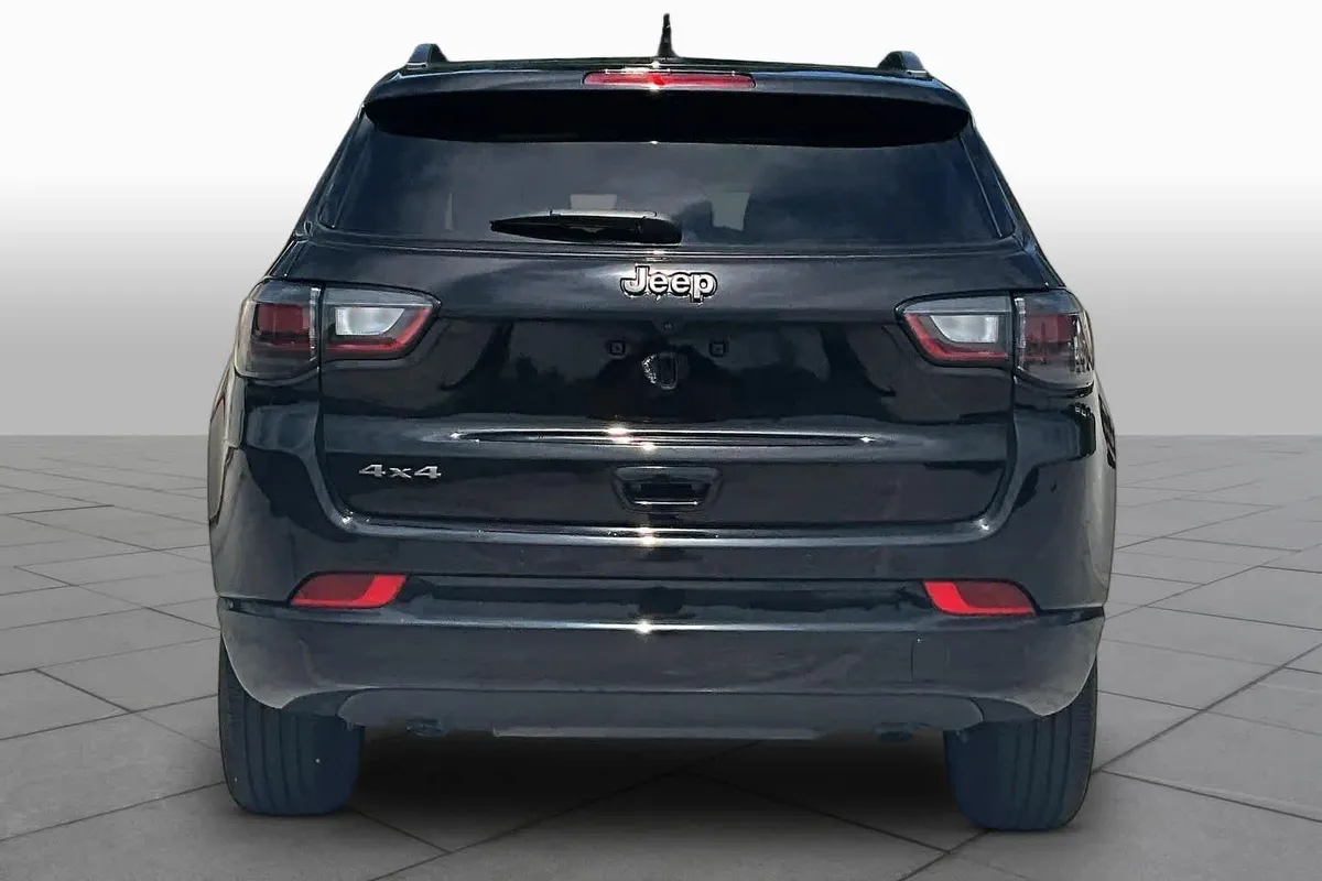 2024 Jeep Compass Limited thumbnail 5
