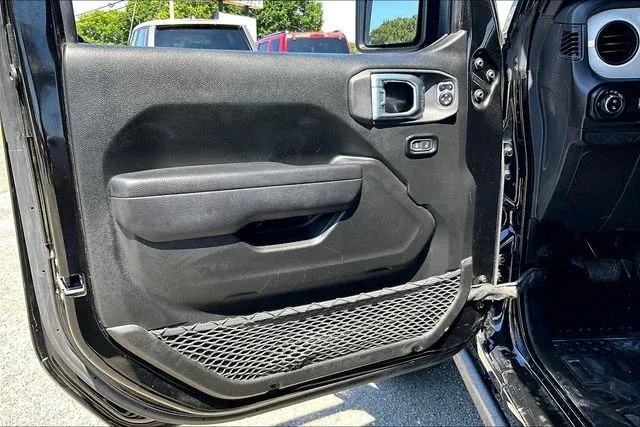 2024 Jeep Gladiator Sport S thumbnail 16