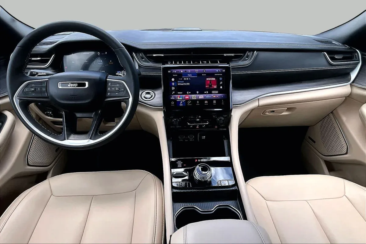 2024 Jeep Grand Cherokee 4xe thumbnail 16