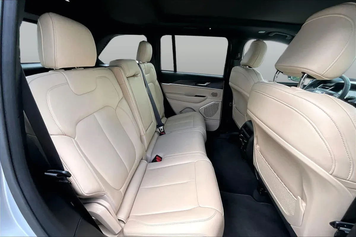2024 Jeep Grand Cherokee 4xe thumbnail 20