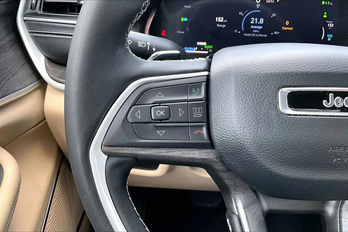2024 Jeep Grand Cherokee 4xe thumbnail 22