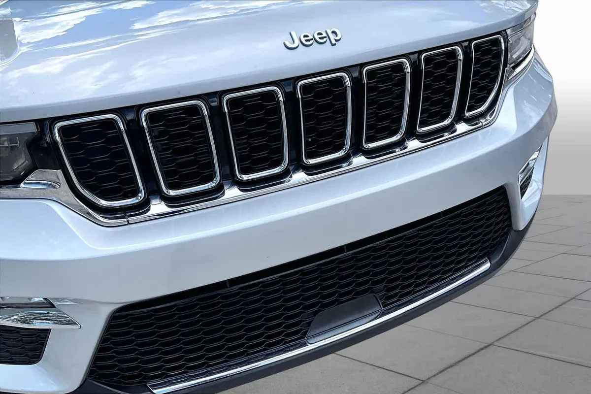 2024 Jeep Grand Cherokee 4xe thumbnail 30