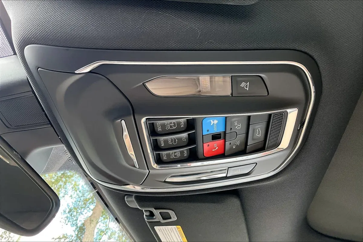 2024 Jeep Grand Cherokee 4xe thumbnail 32