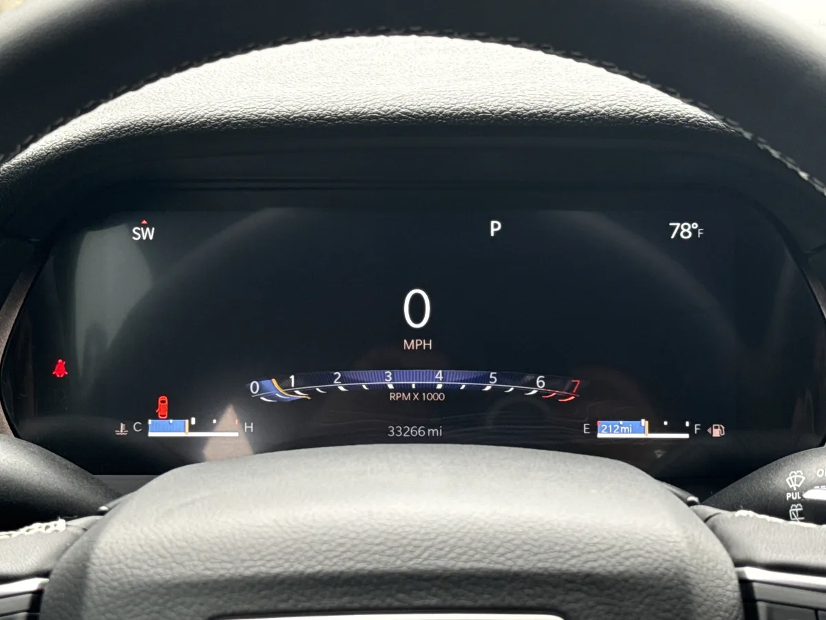 2024 Jeep Grand Cherokee L Altitude thumbnail 30