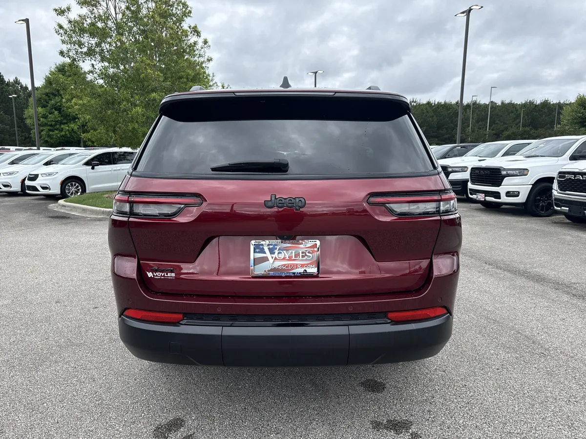 2024 Jeep Grand Cherokee L Altitude thumbnail 6