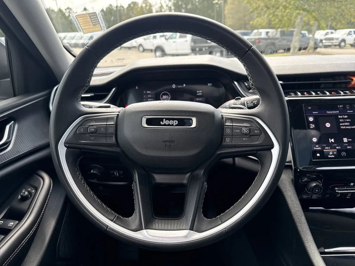 2024 Jeep Grand Cherokee Laredo X thumbnail 26