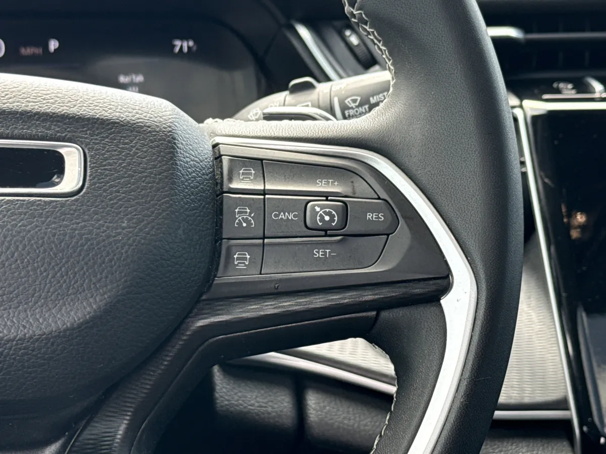 2024 Jeep Grand Cherokee Laredo X thumbnail 28