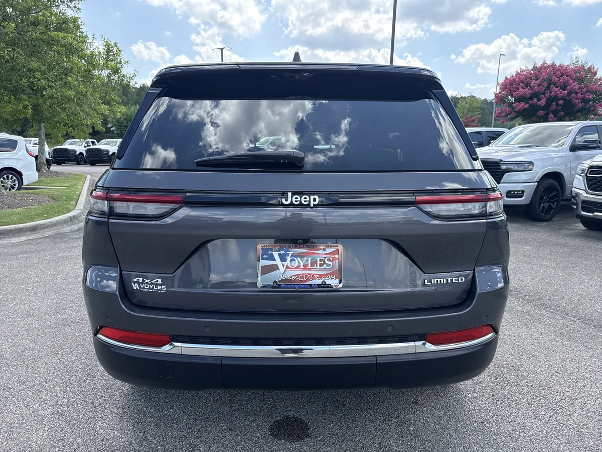 2024 Jeep Grand Cherokee Limited thumbnail 12
