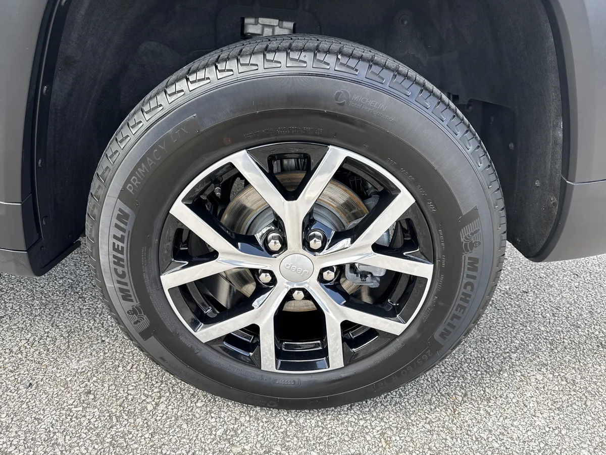 2024 Jeep Grand Cherokee Limited thumbnail 25