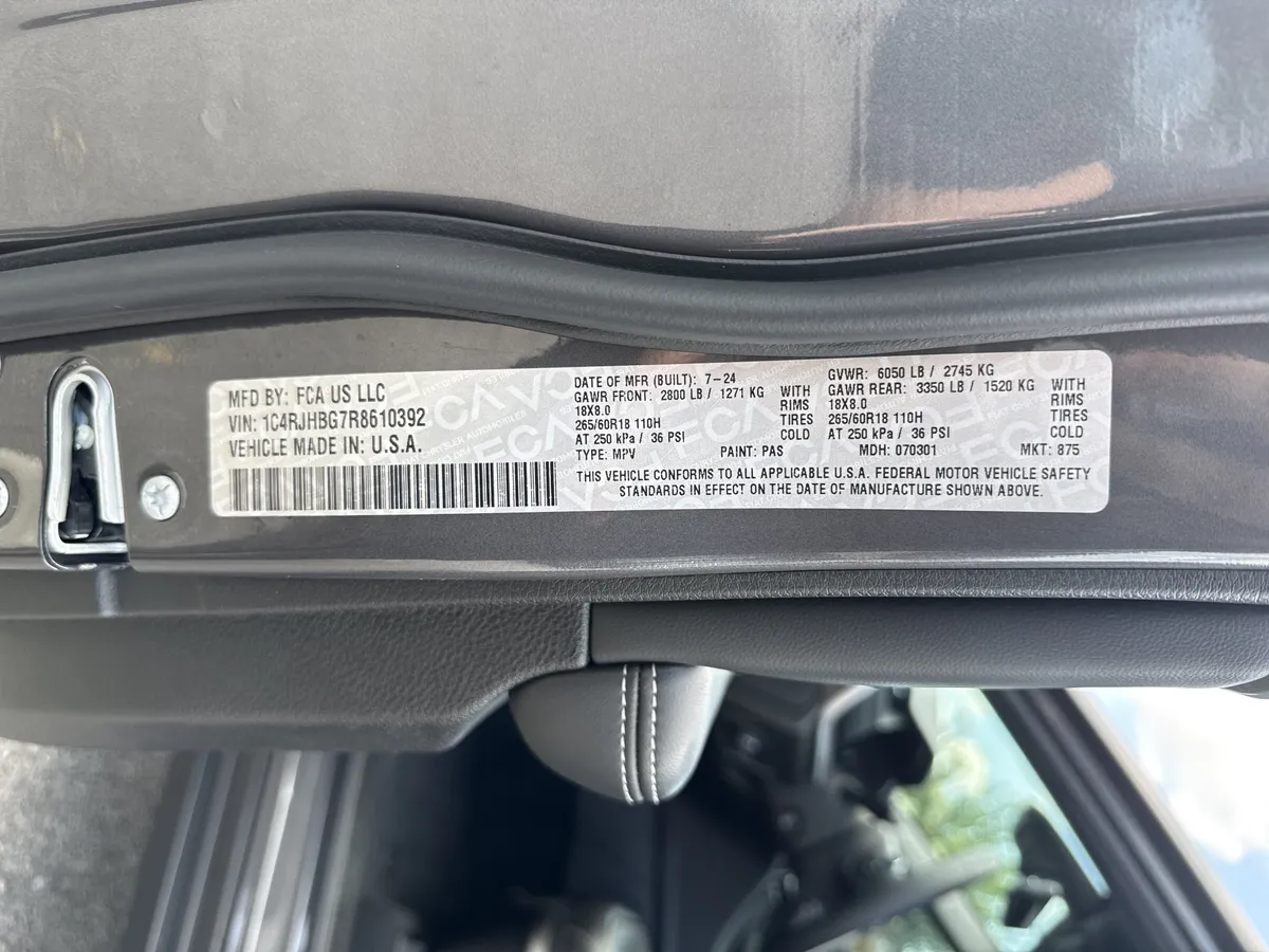 2024 Jeep Grand Cherokee Limited thumbnail 33