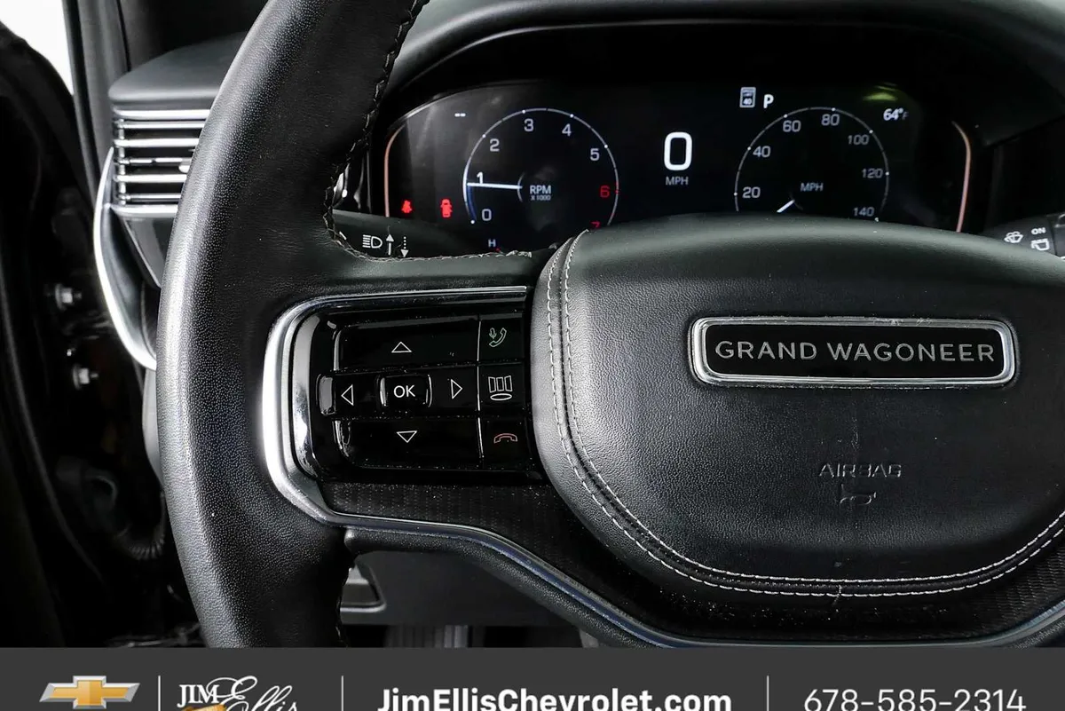 2024 Jeep Grand Wagoneer L Series II thumbnail 9