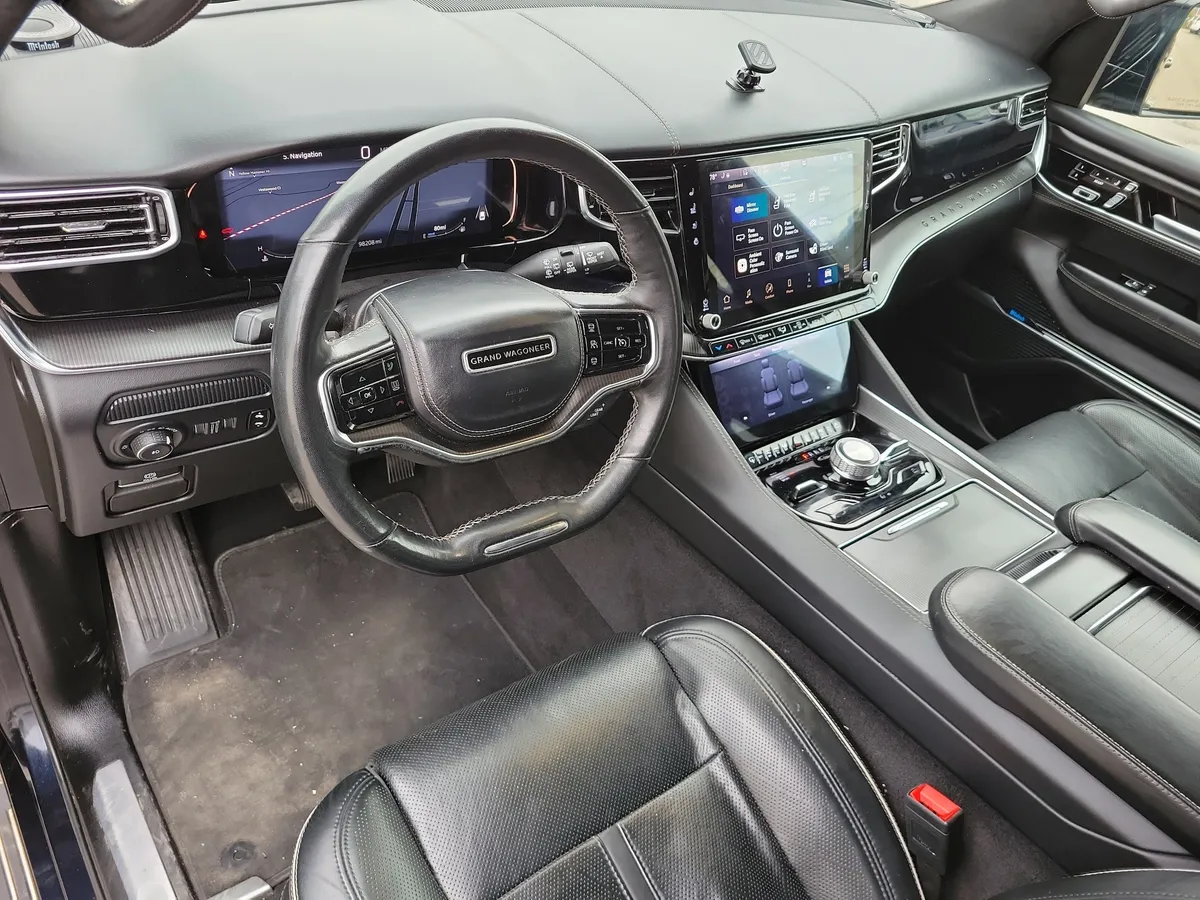 2024 Jeep Grand Wagoneer L Series II thumbnail 9