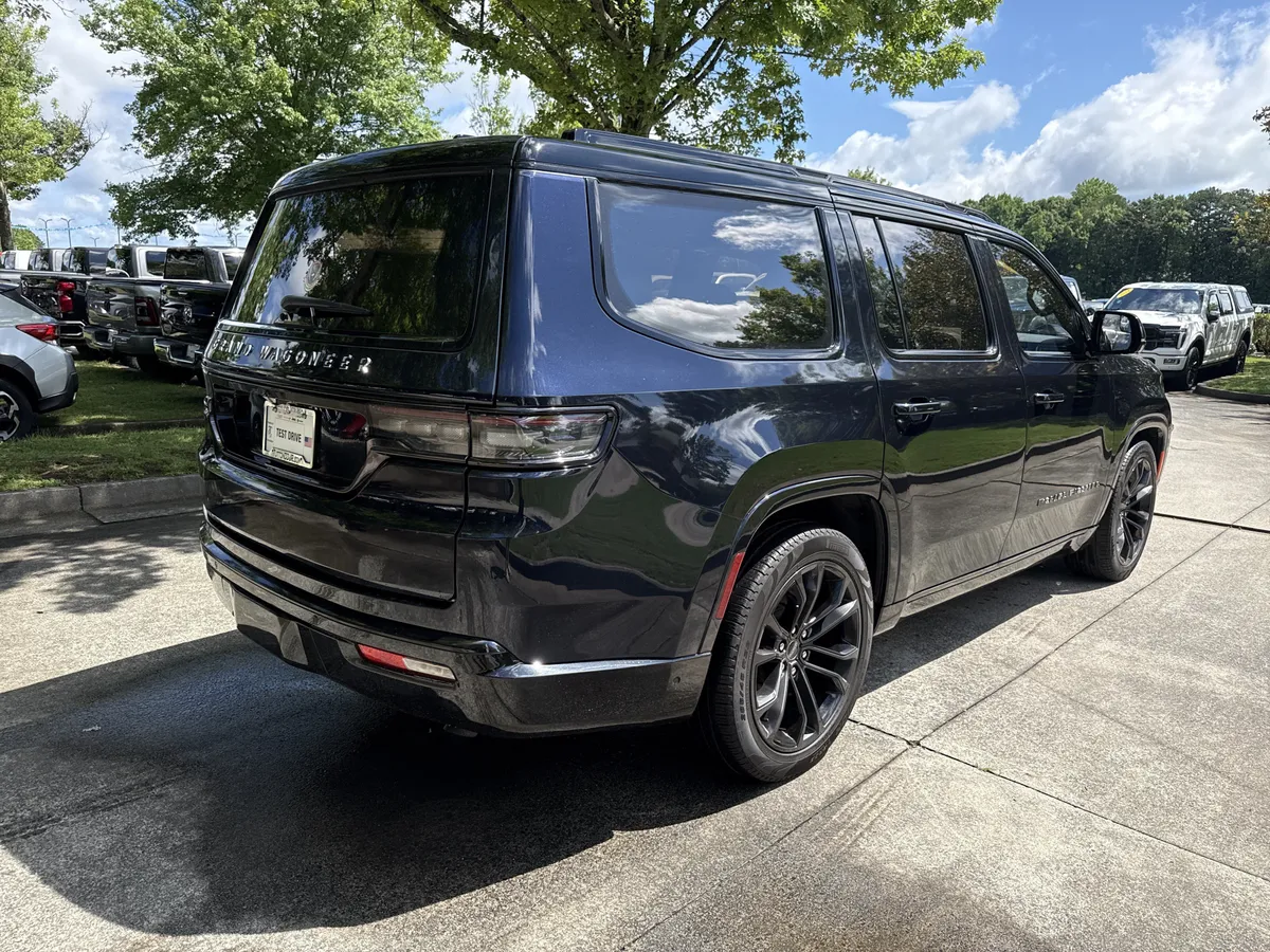 2024 Jeep Grand Wagoneer Series III Obsidian thumbnail 7