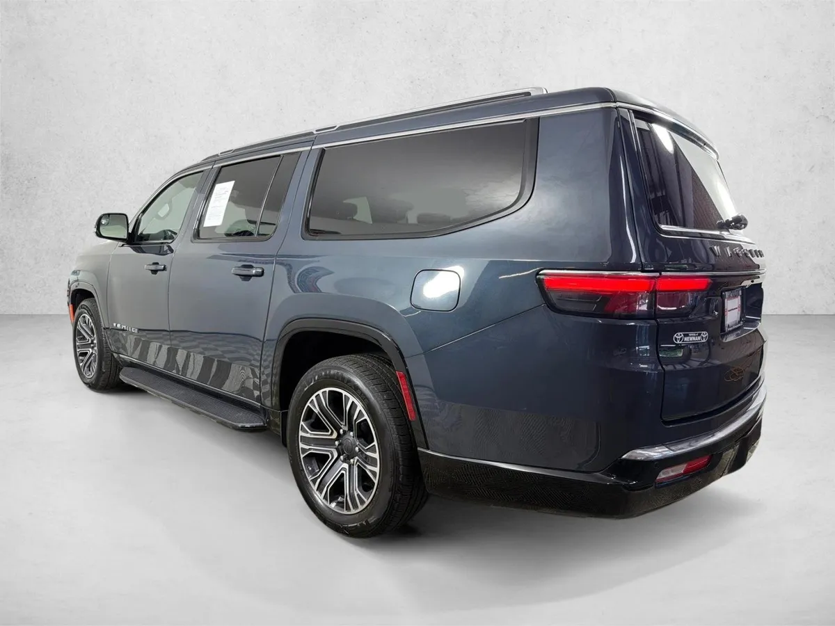 2024 Jeep Wagoneer L Series II thumbnail 6