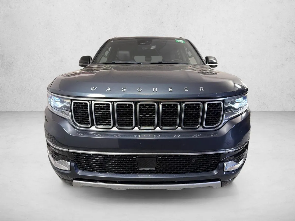 2024 Jeep Wagoneer L Series II thumbnail 9
