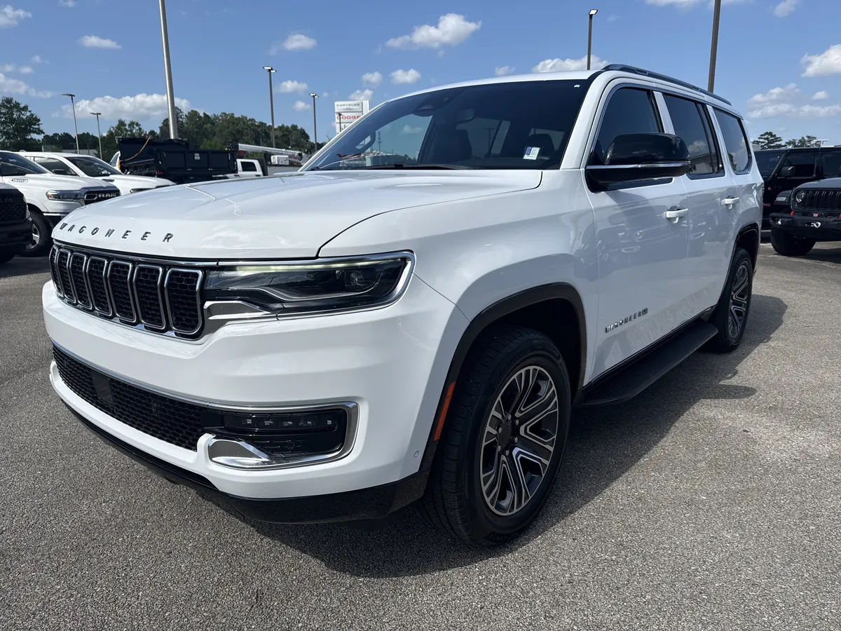 2024 Jeep Wagoneer Series II thumbnail 5