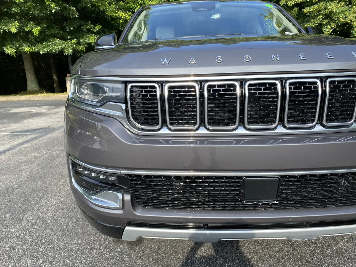 2024 Jeep Wagoneer Series II thumbnail 13