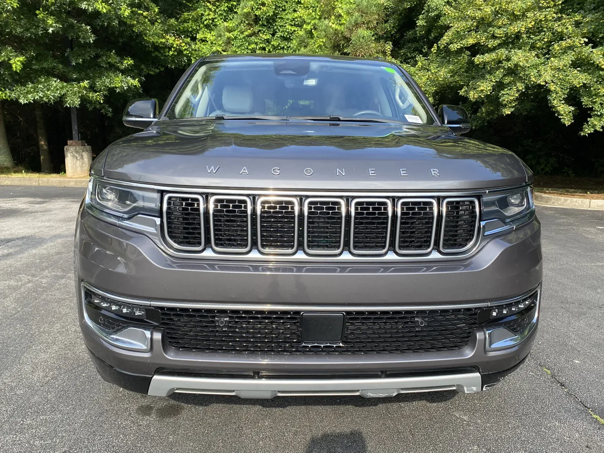 2024 Jeep Wagoneer Series II thumbnail 2