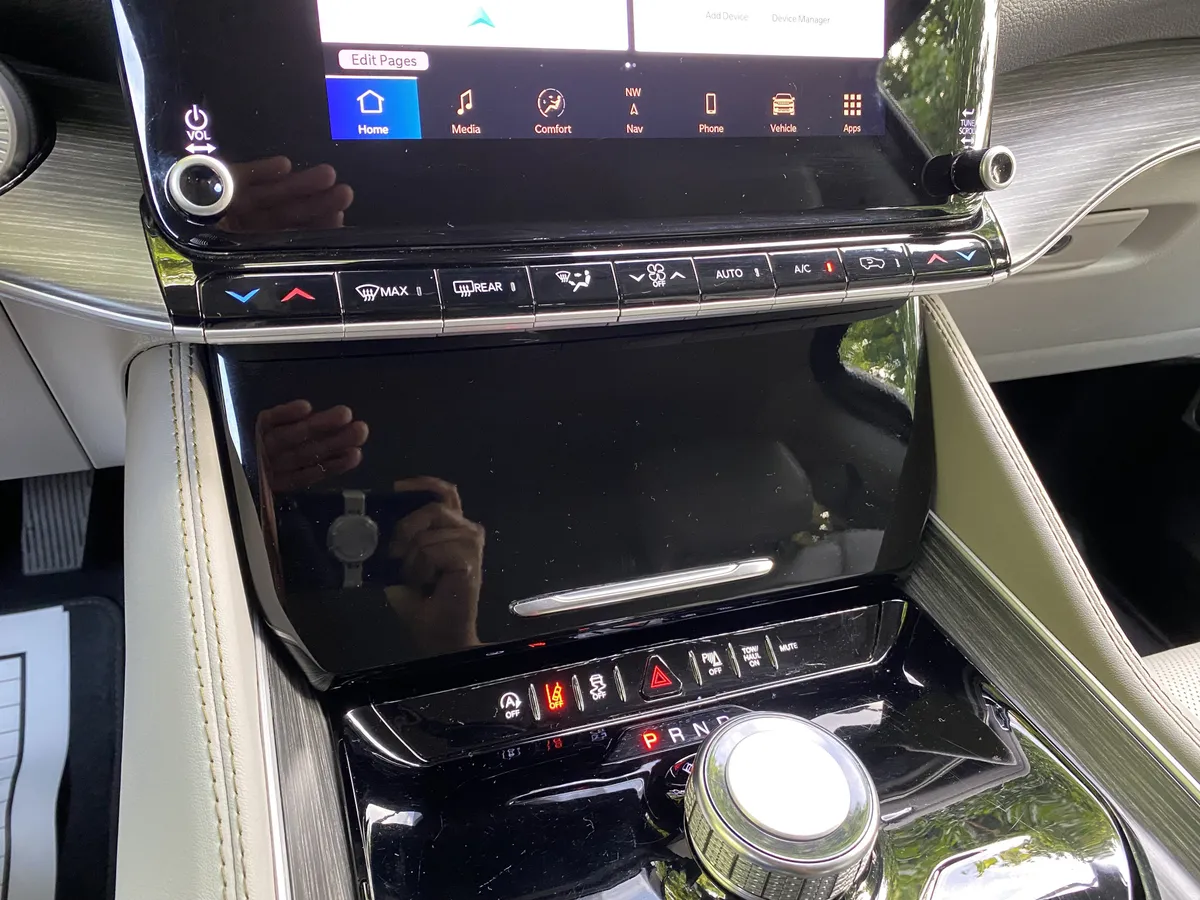 2024 Jeep Wagoneer Series II thumbnail 27