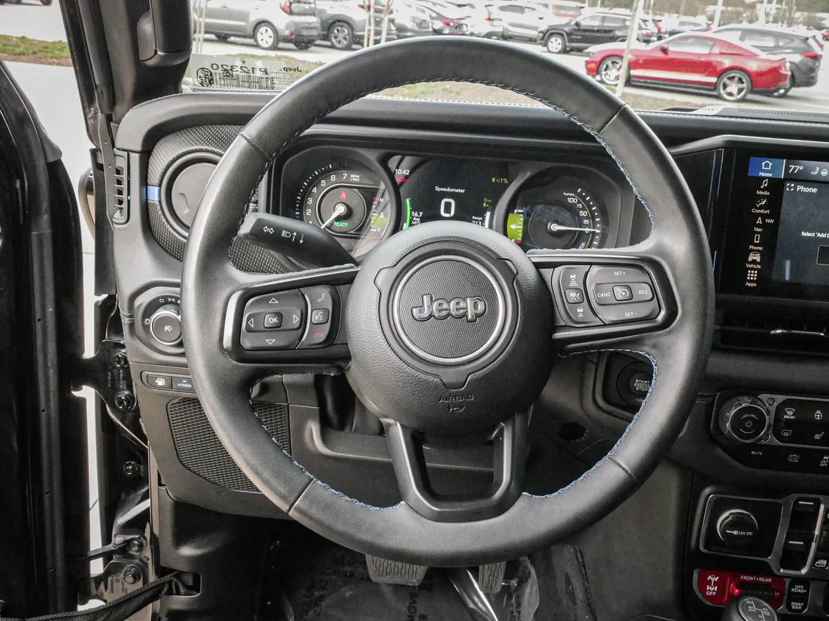 2024 Jeep Wrangler 4xe Rubicon X thumbnail 17