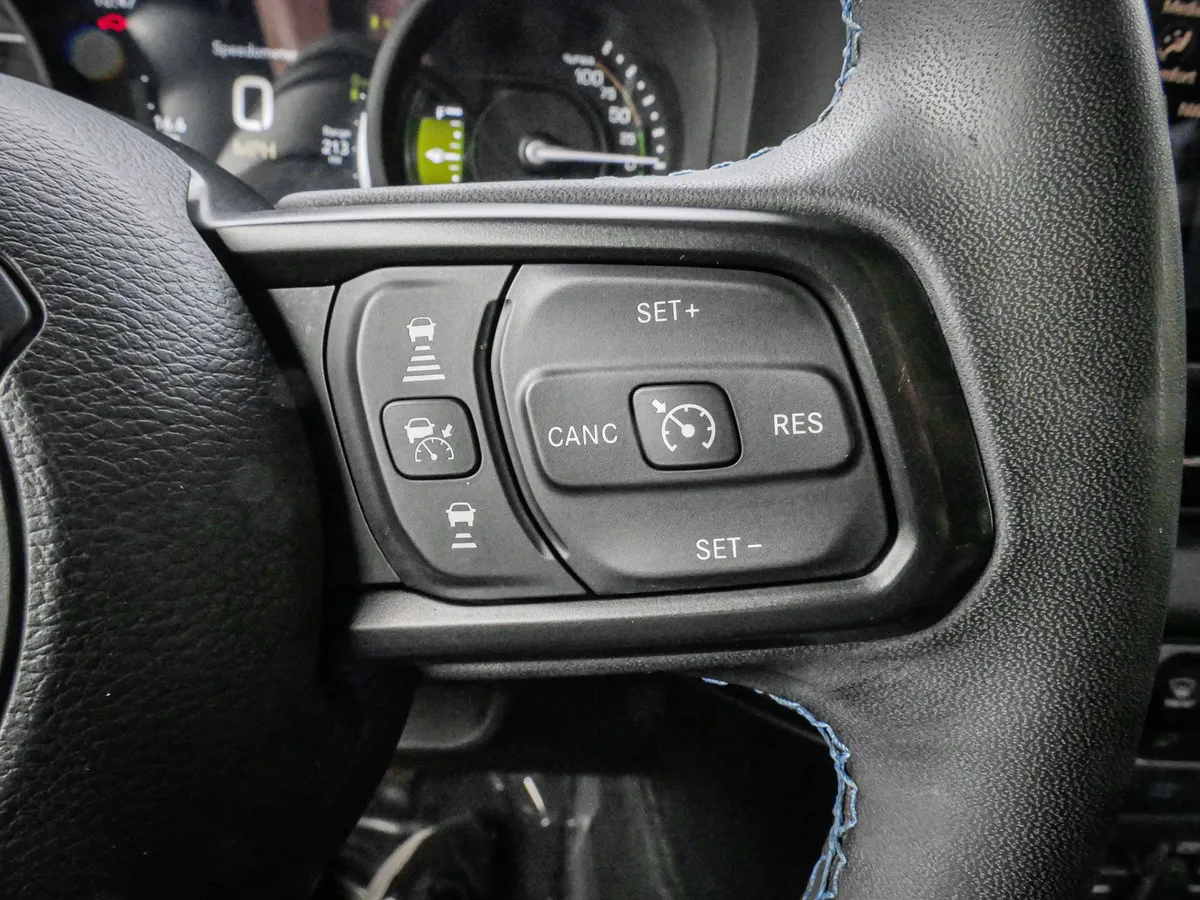 2024 Jeep Wrangler 4xe Rubicon X thumbnail 19