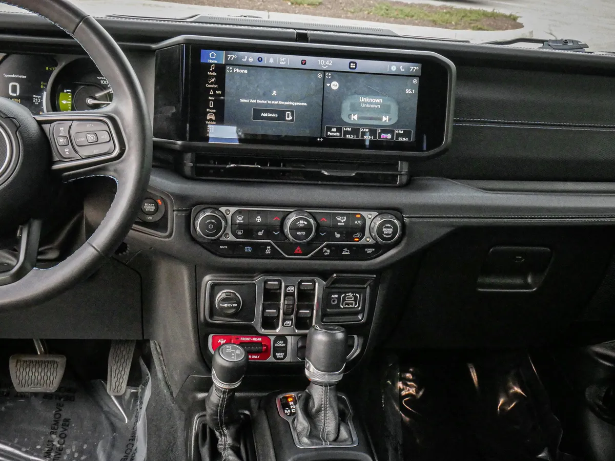 2024 Jeep Wrangler 4xe Rubicon X thumbnail 28