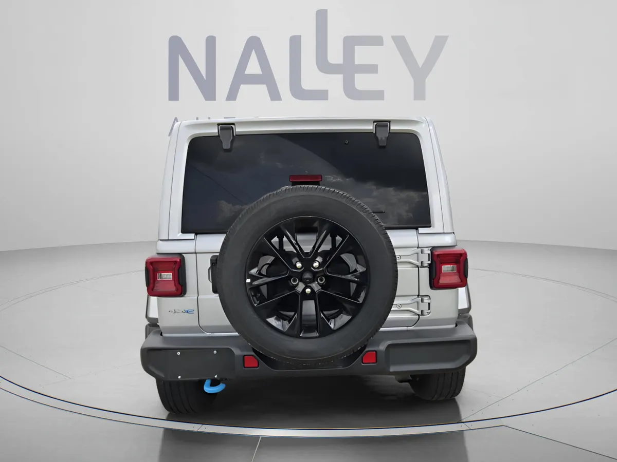 2024 Jeep Wrangler 4xe Sahara thumbnail 4