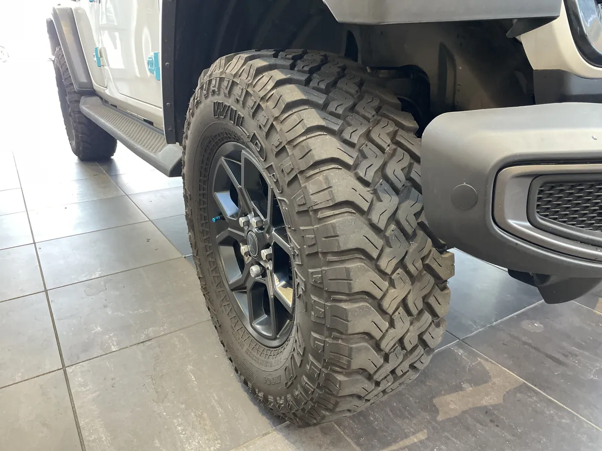 2024 Jeep Wrangler 4xe Willys thumbnail 12