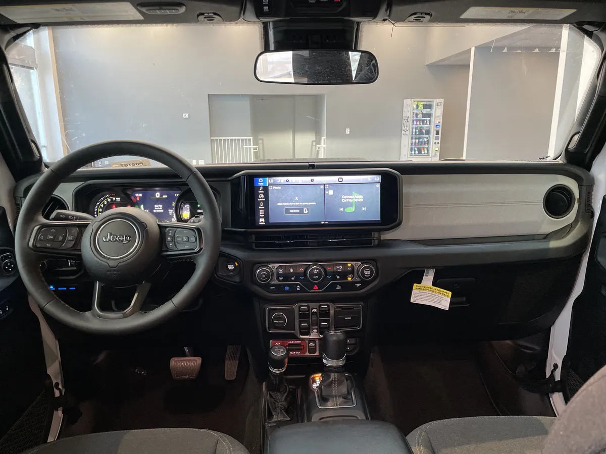 2024 Jeep Wrangler 4xe Willys thumbnail 30