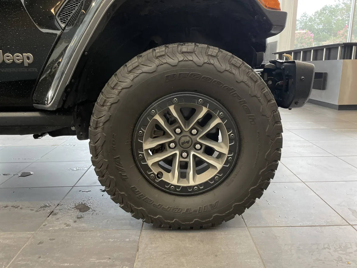 2024 Jeep Wrangler Rubicon 392 thumbnail 12