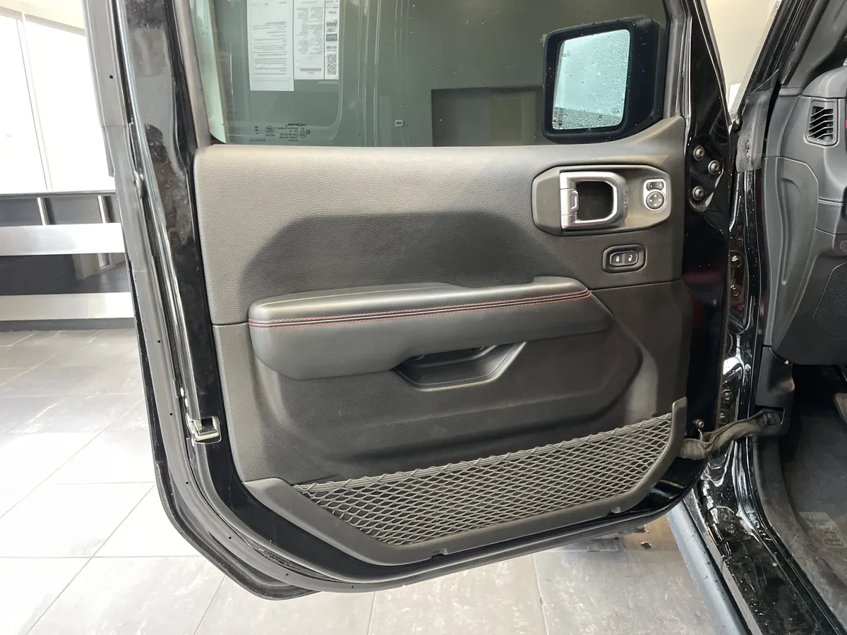 2024 Jeep Wrangler Rubicon 392 thumbnail 14