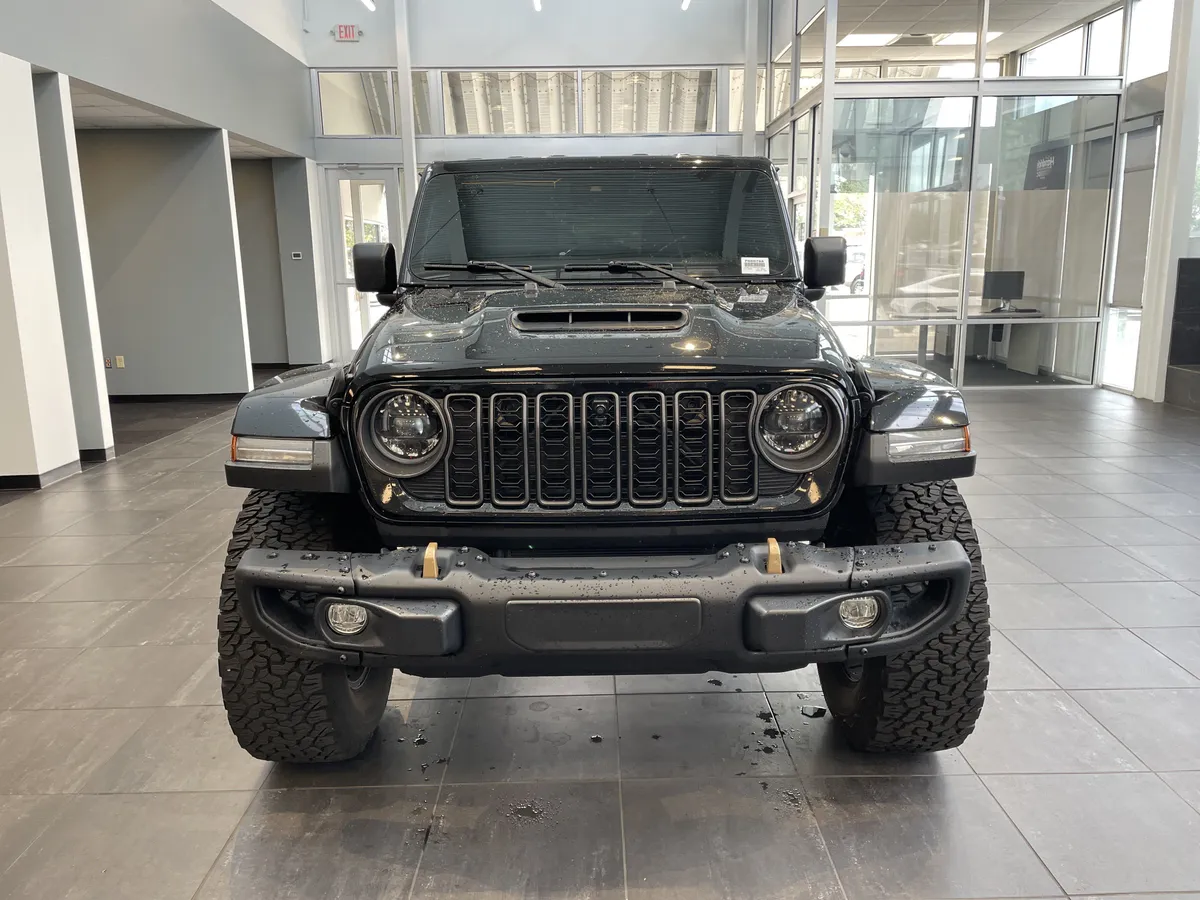 2024 Jeep Wrangler Rubicon 392 thumbnail 2