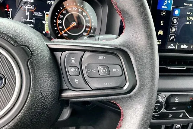 2024 Jeep Wrangler Rubicon thumbnail 11