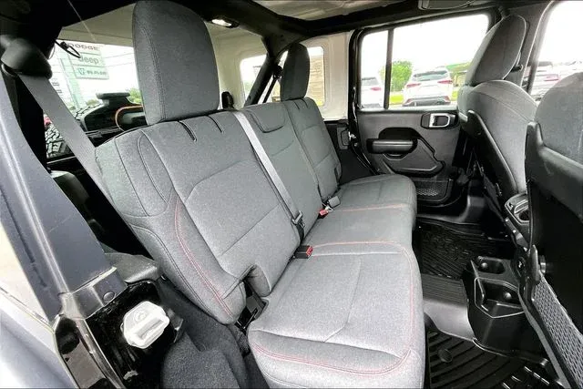 2024 Jeep Wrangler Rubicon thumbnail 20
