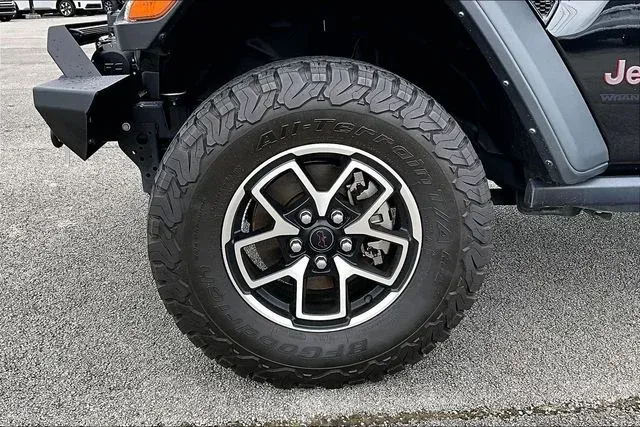 2024 Jeep Wrangler Rubicon thumbnail 28