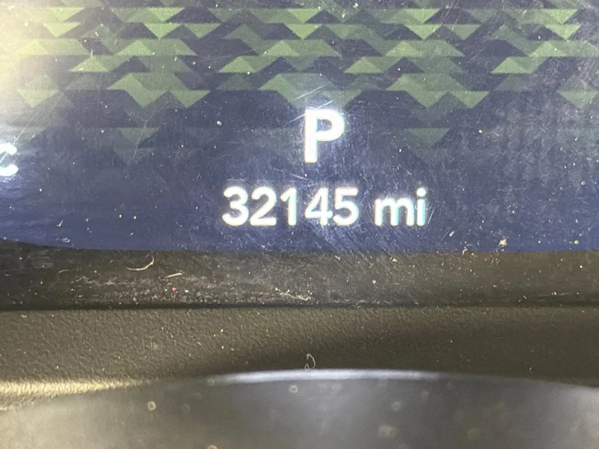 2024 Jeep Wrangler Sahara thumbnail 28