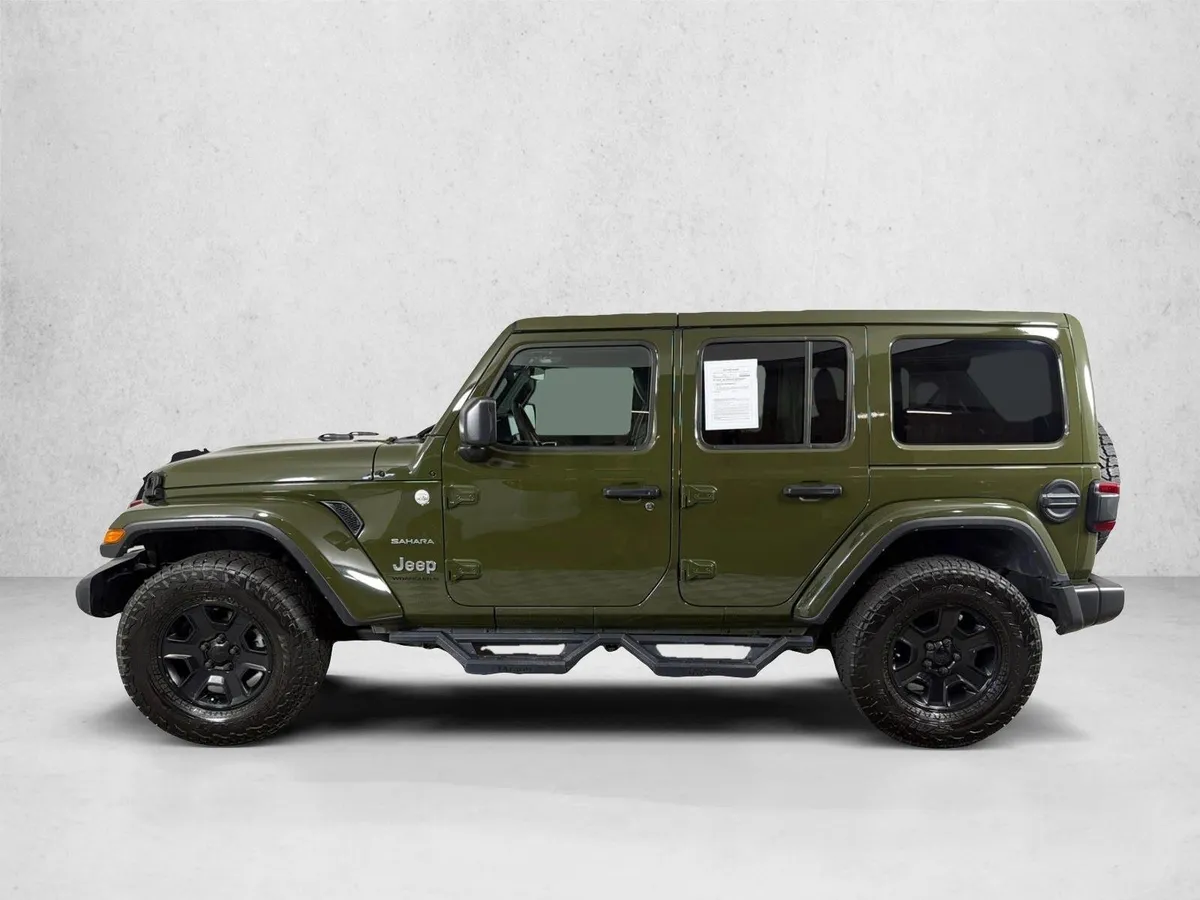 2024 Jeep Wrangler Sahara thumbnail 6