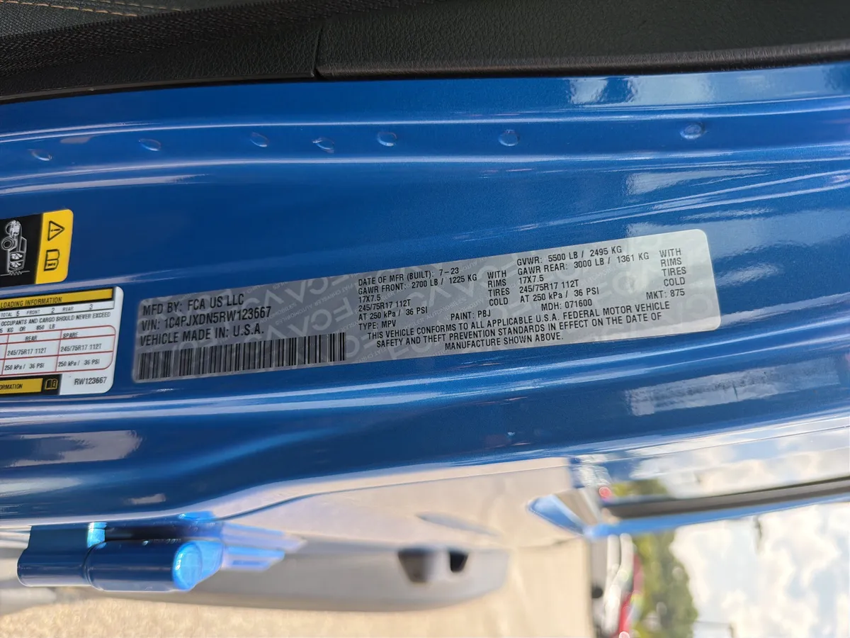 2024 Jeep Wrangler Sport S thumbnail 31