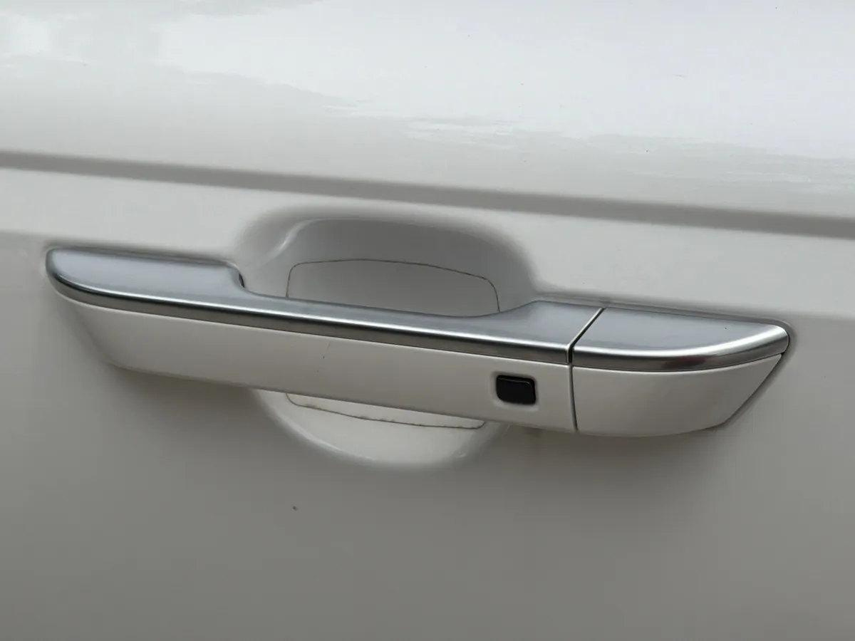 2024 Kia Carnival EX thumbnail 32