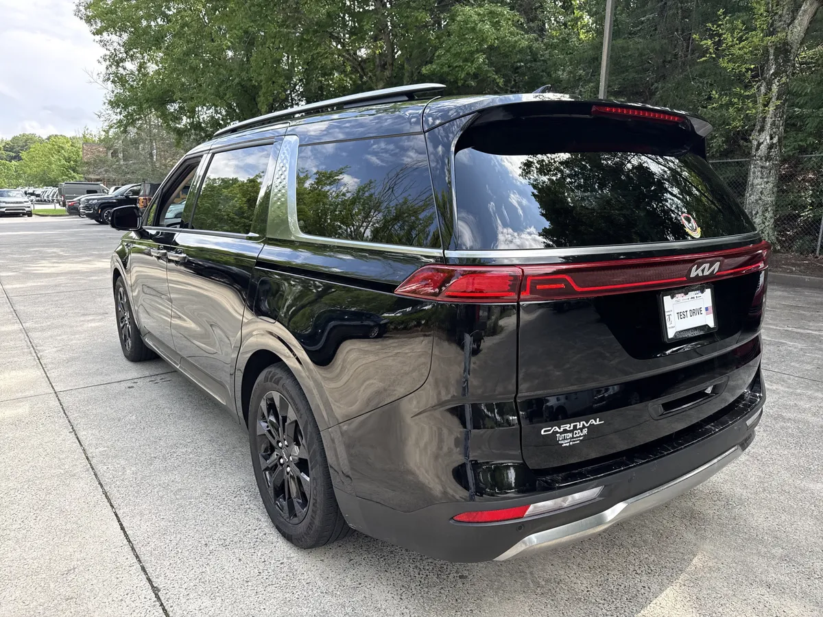 2024 Kia Carnival SX Prestige thumbnail 5